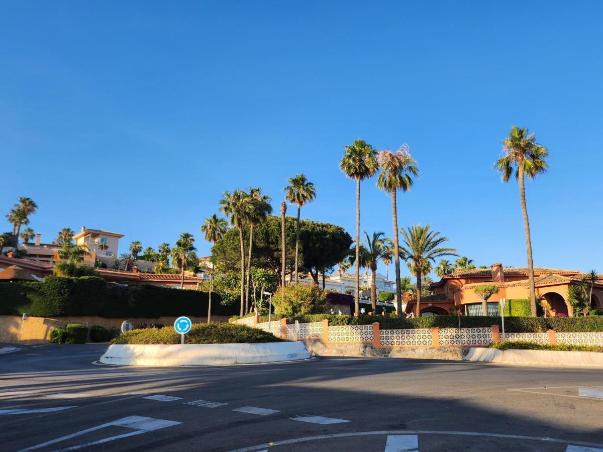 Deluxe Studio Athos 50 Mp Garden Patio Benalmadena Golf & Beach Exterior foto